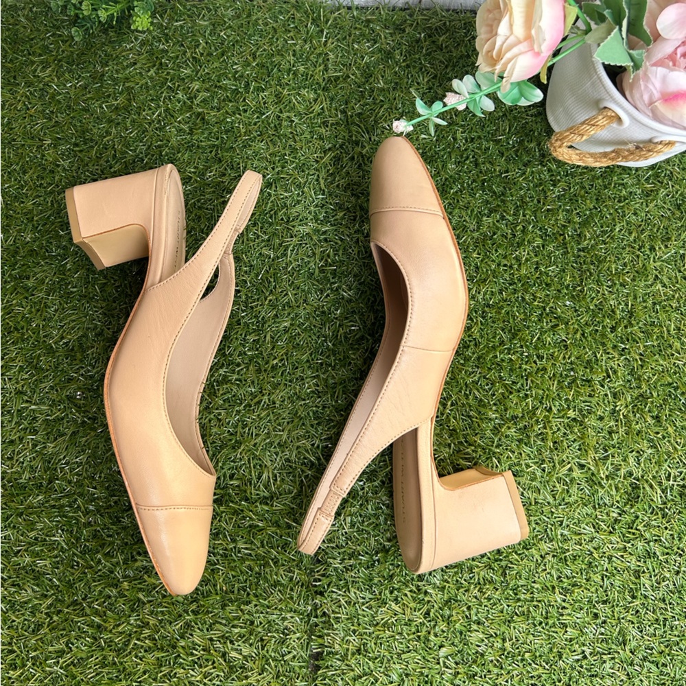 Stuart Weitzman 
Milla 55 Slingback Pump women 
495 Sz6 gently used
Golden Beige - Picture 8 of 16